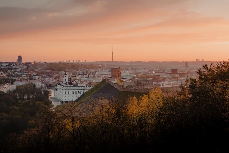 Ketvirtadienio vakaras Vilniuje: 3 planai pagal orą