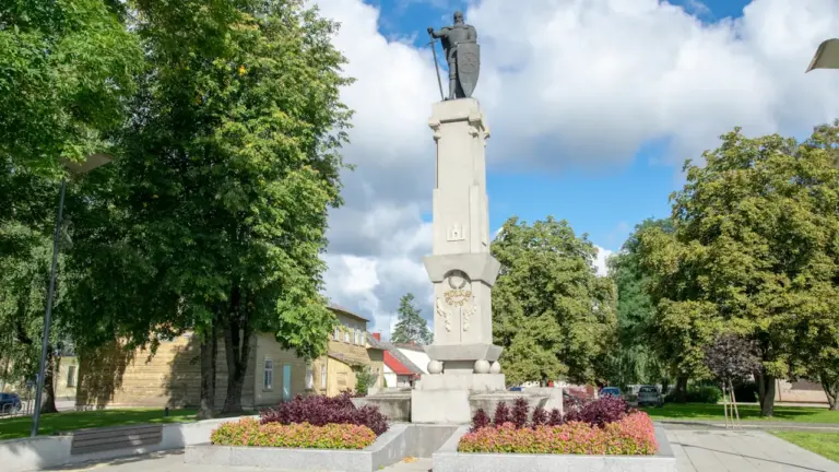 Rugpjūčio 16-oji istorijoje: Lietuvos kelio pėdsakai