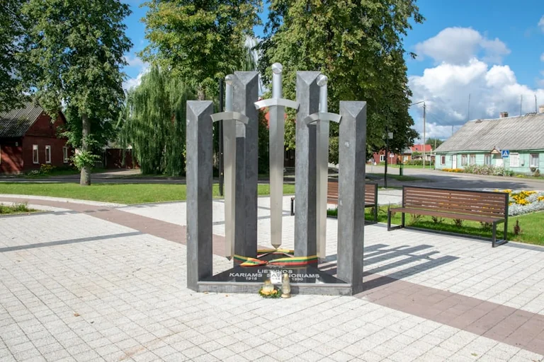 Rugpjūčio 16-oji istorijoje: Lietuvos kelio pėdsakai