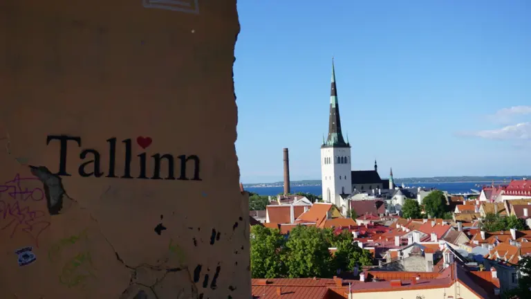 Rugpjūčio 20-oji Estijoje: ką turistams tikrinti 2026 m